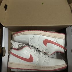 Air Jordan 1 Low