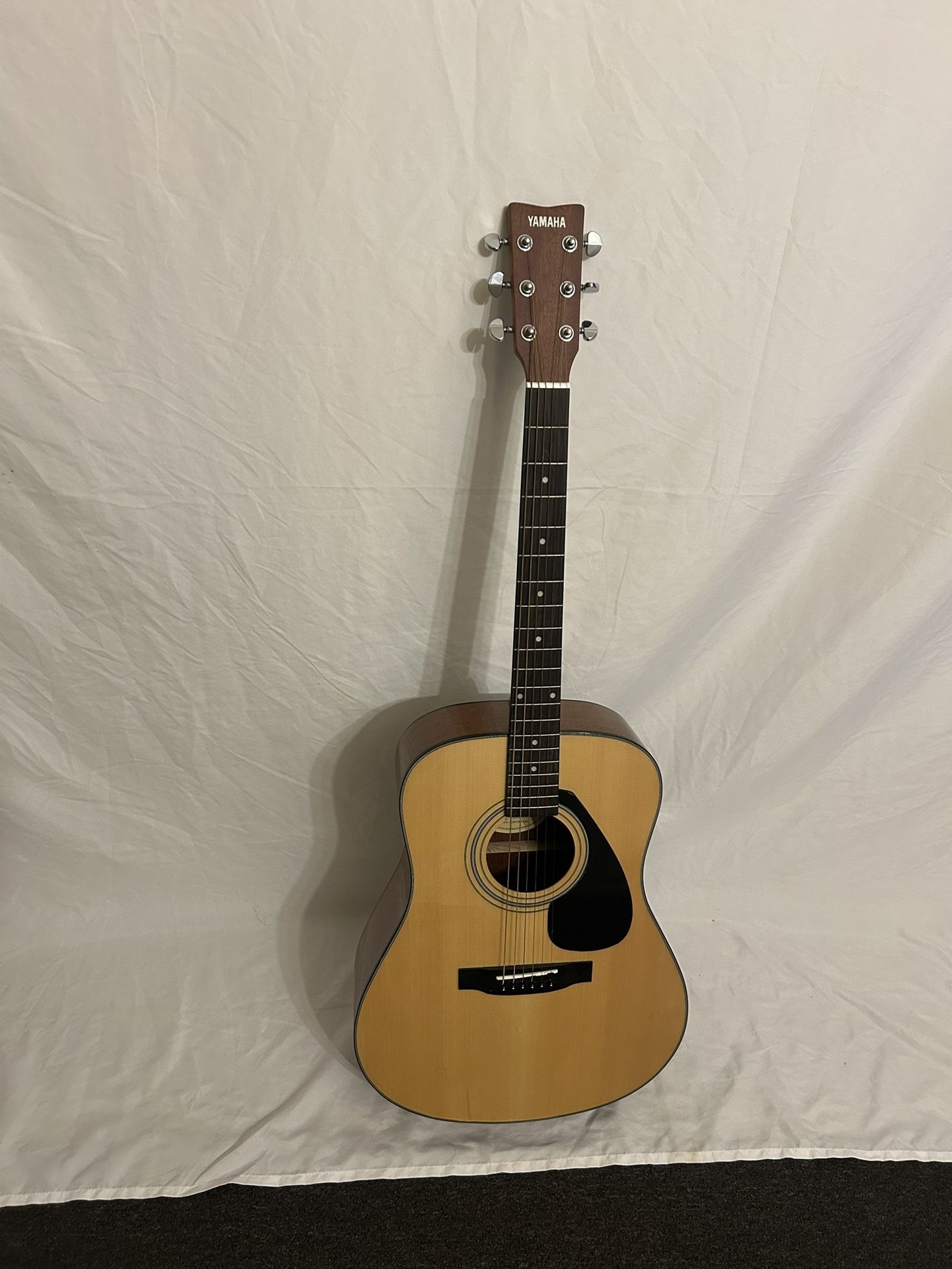 Yamaha F325D Acoustic Guitar