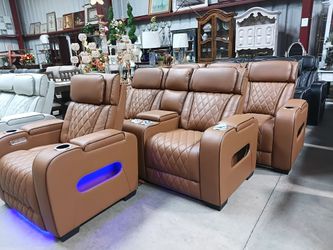 Three (3) Living Room Set / Sala Hermosa