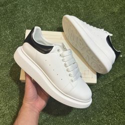 Alexander McQueen Oversized Sneakers White/black 