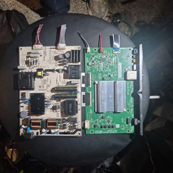 Model 75S41BR [Video & Power Board Only]

TCL 75" S Class 4K UHD HDR LED Smart TV with Roku TV – 75S41BR 