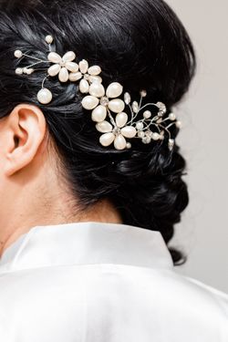 Wedding hair accessory