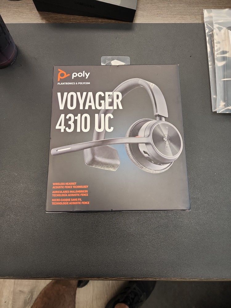 Brand New Voyager 4310 Wireless Headphones
