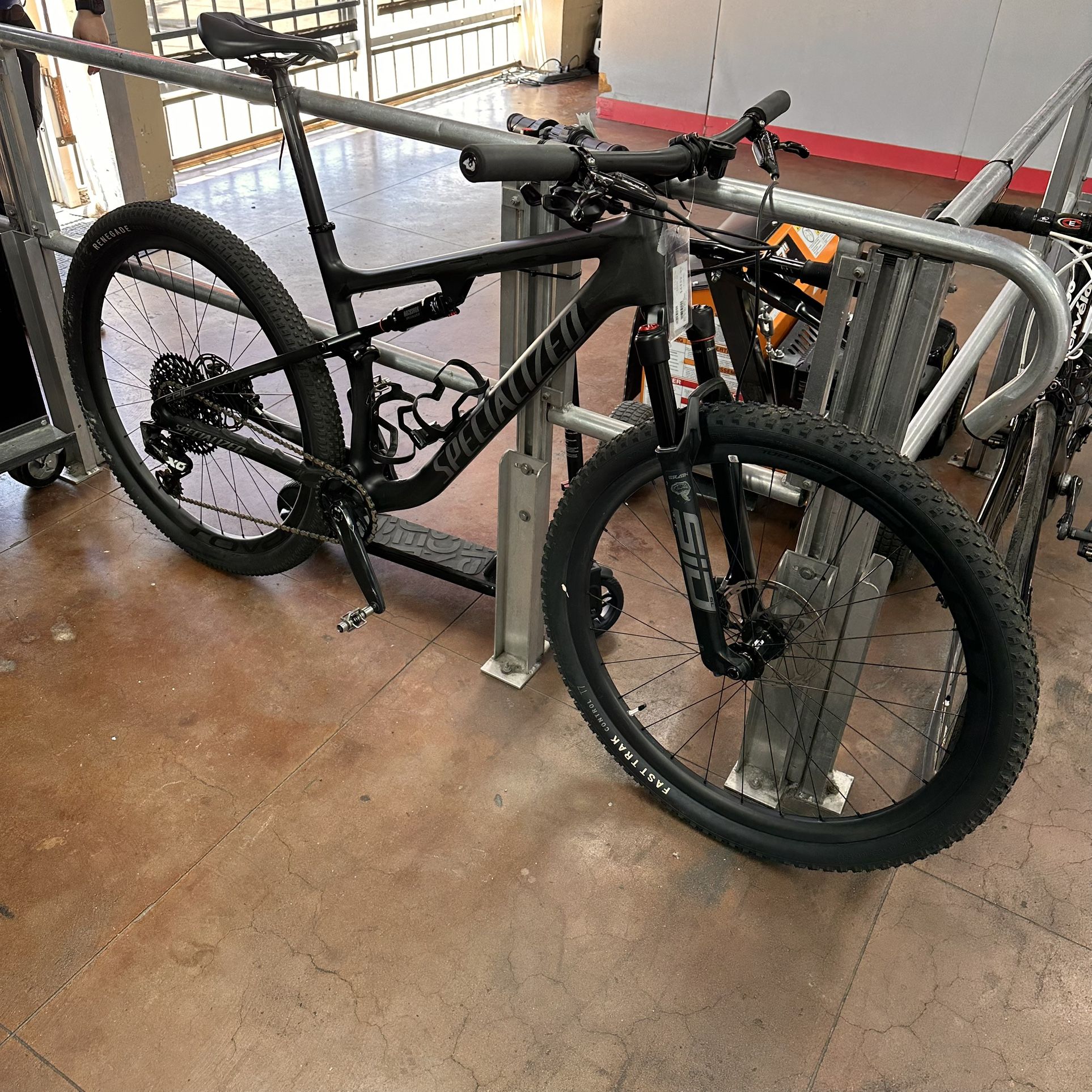 Specialized 2022 Epic Expert Carbon Bike