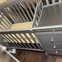 4 In 1 Crib
