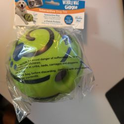 WORRLE WAG Giggle Dog Toy
