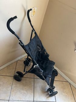 Black Lightweight Umbrella Stroller