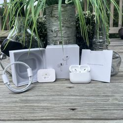 (BRAND NEW!) AirPods Pro 2nd Generation (SEND BEST OFFER!)