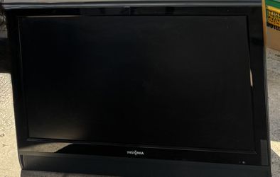 Insignia LCD TV