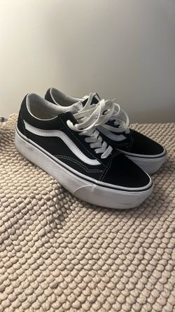 VANS WOMEN SIZE 7 1/2