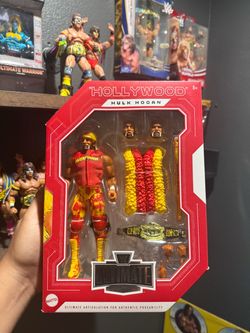 WWE Ultimate Edition Hollywood Hulk Hogan Figure