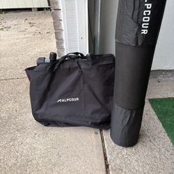 Alpcour Fluid Bike Trainer Stand  Like New 