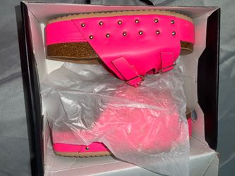 Fashion Nova Women's Pink Slide Sandals