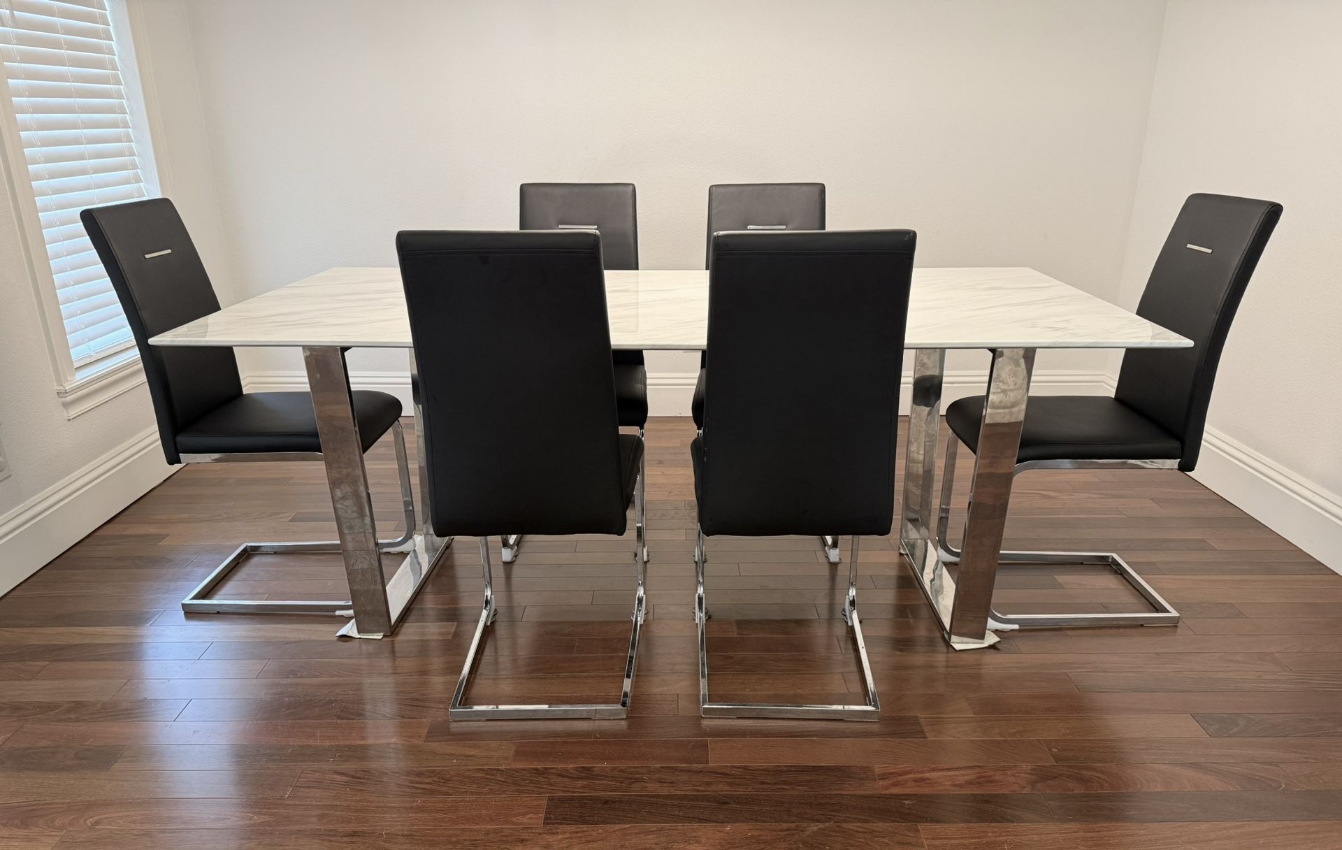 Marble Dining Table & 6 Chairs