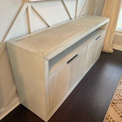 Dining Room Furniture 