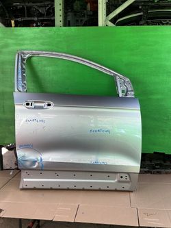 FRONT DOOR EDGE  RIGHT SIDE 2015 2016 2017 2018 2019 2020 2021 2022 2023 OEM