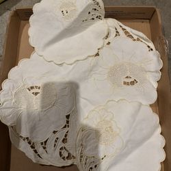 3pcs Embroidered Cotton Mats