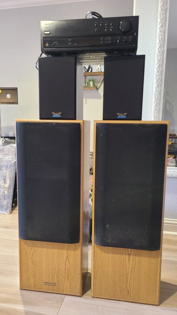 Vintage Floor & Bookshelf Speakers with Receiver