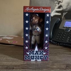 Max Muncy Bobblehead 2022