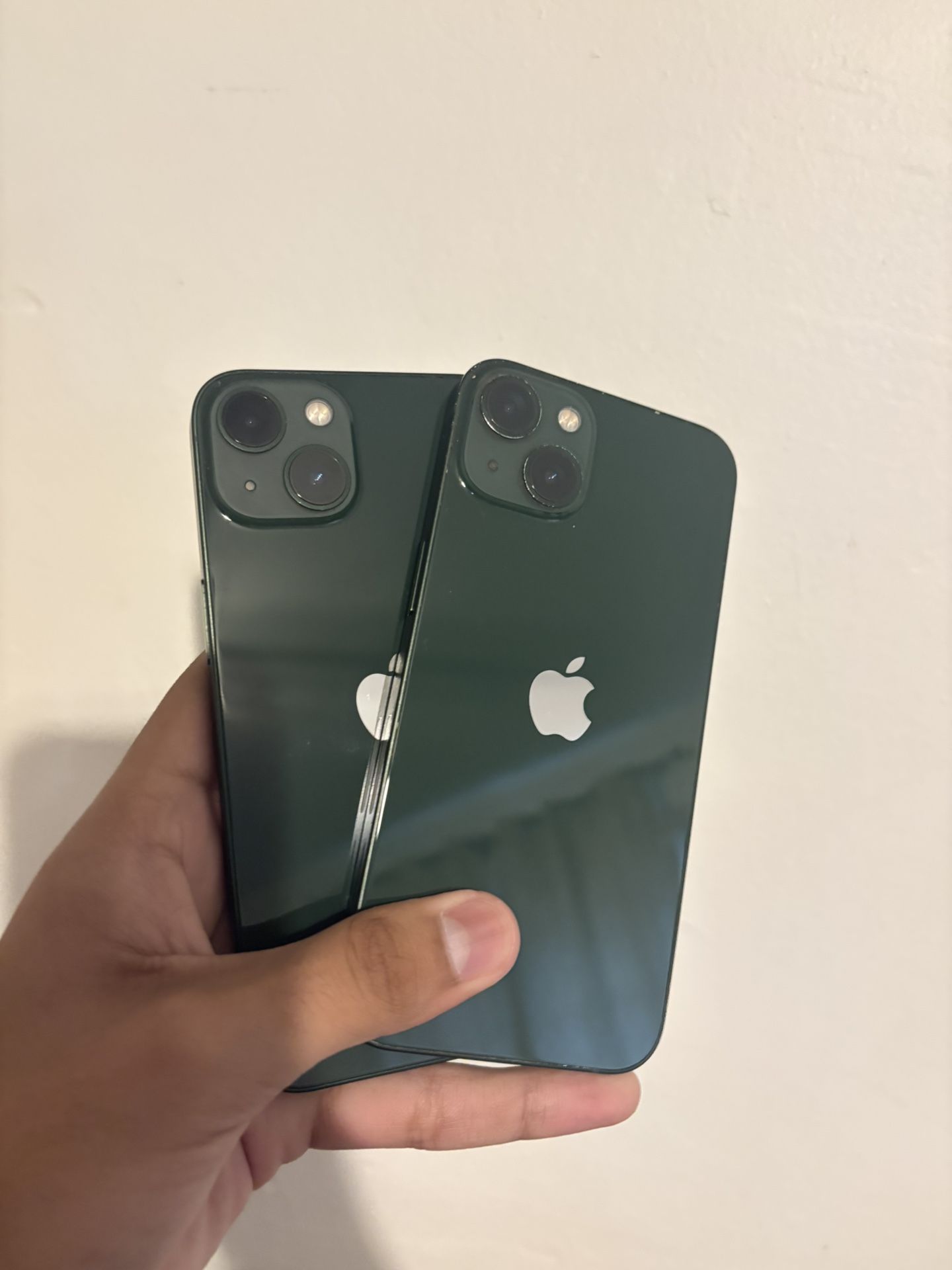 iPhone 13 128gb UNLOCKED TO ANY CARRIER