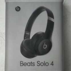 Beats Solo 4 
