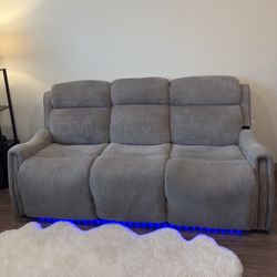 Reclining Sofa – Like New 