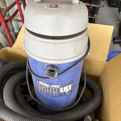 Kobalt wall mount shop vac