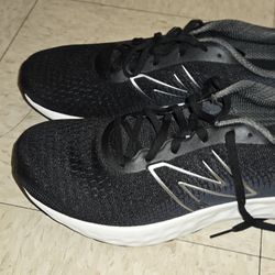 New Balance 520 Size 10