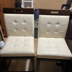 White leather bars chairs H 2f W 18 In 