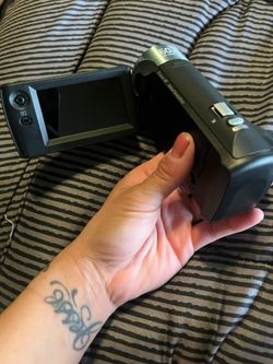 Sony handheld HD camera