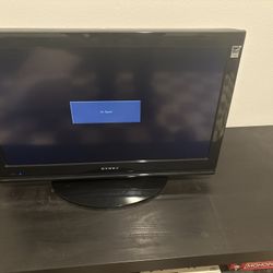 17/25” Dynex Tv