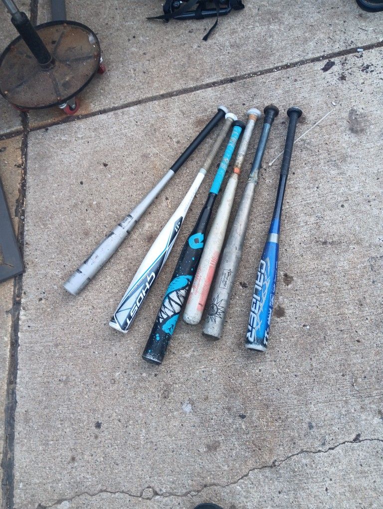 6 Aluminum Bats