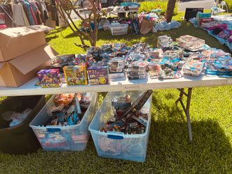 Yardsale!!! 8905 Arrington Ave Downey