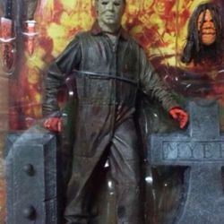 Halloween Michael Myers Deluxe Figure