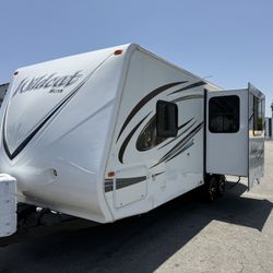 2014 Wildcat Maxx 24 Ft. Travel Trailer W/ Slide Out