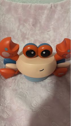 Crab tummy time toy