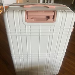 LARGE HARD PLASTIC SUITCASE 27”/ 17” PINK &WHITE