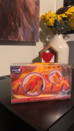 Sunny days  viral hot dog squeezy