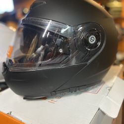 New Schubert C3 Matte Black Dot Modular Helmet $350