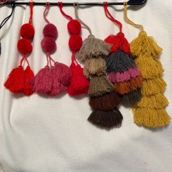 Purse Pom Pom