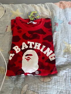 A bathing. Ape. Shirt. XL
