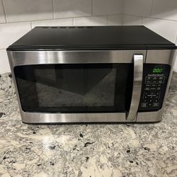 Hamilton Beach Microwave Stainless Steel Front 