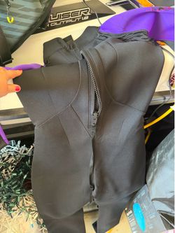Wet suit Mens M / Women’s 13/14