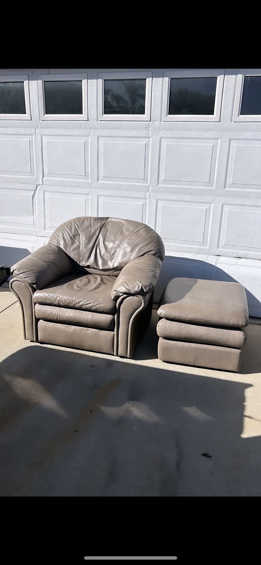 Nice Leather Chair With Ottoman