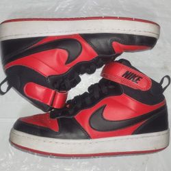 Red And Black Nikes Size 7 Youth