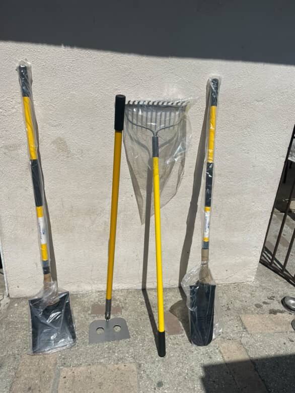 Shovels 