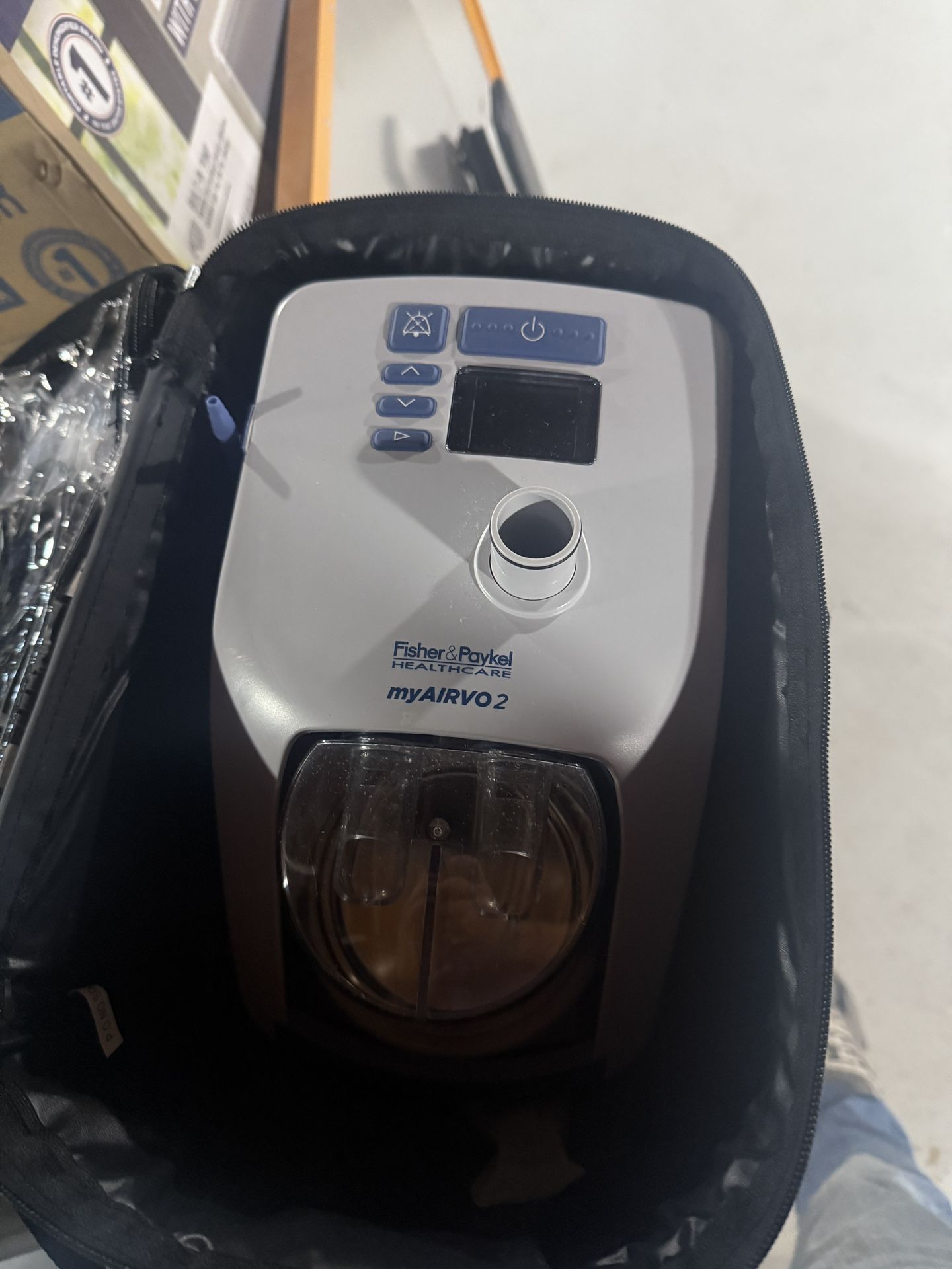 Airvo2 With Pole And Accessories
