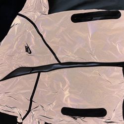 Nike tech reflective small