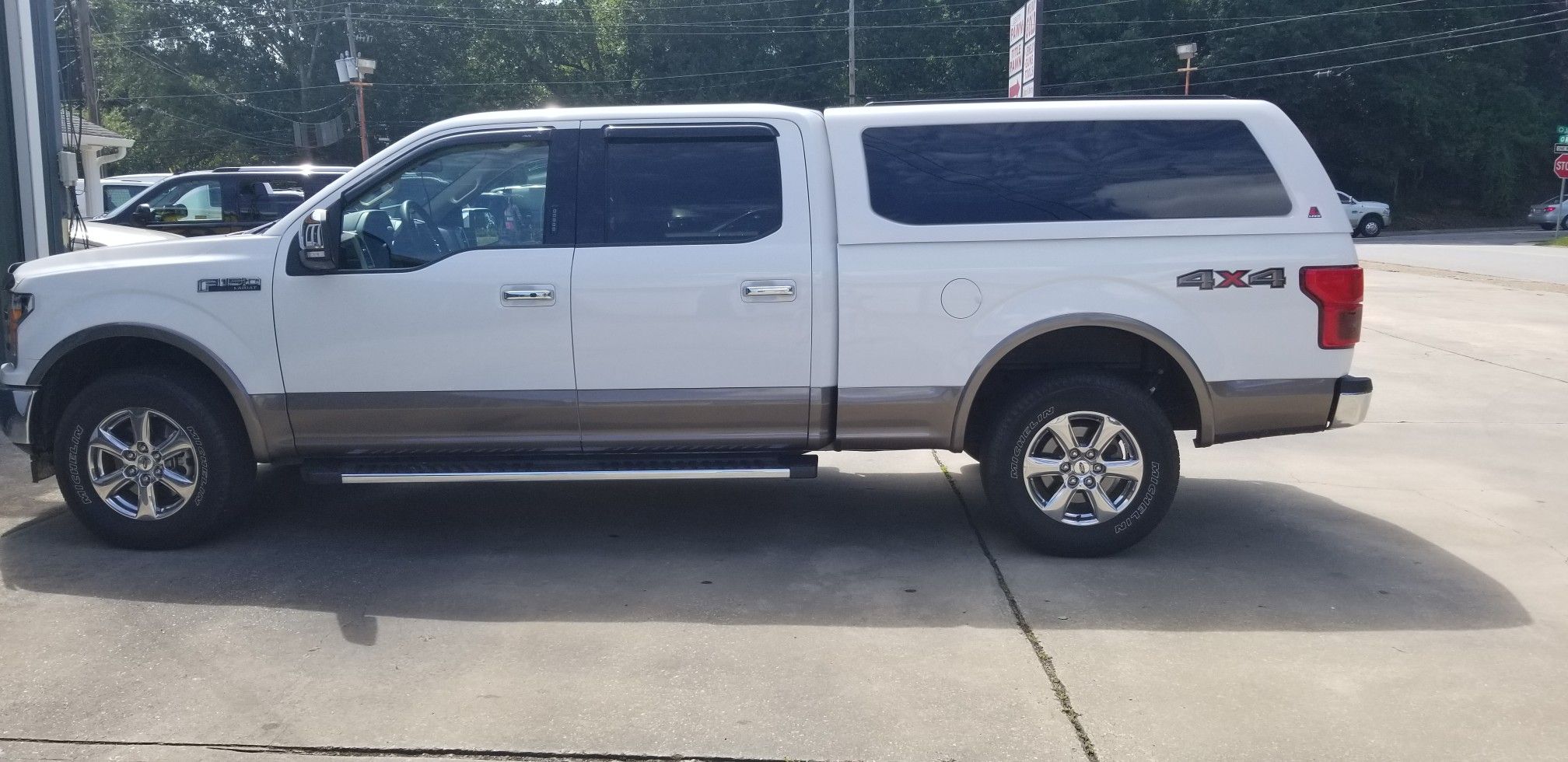 2018 F150 canper top 6.5 ft long