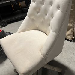 Tufted Office Chair